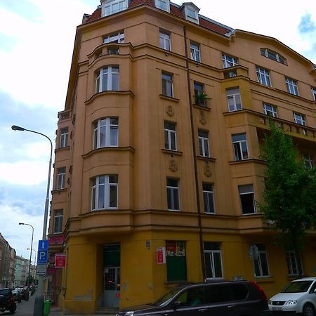 Cozy Modest Room For 2 Or 3 Persons Praga Exterior foto